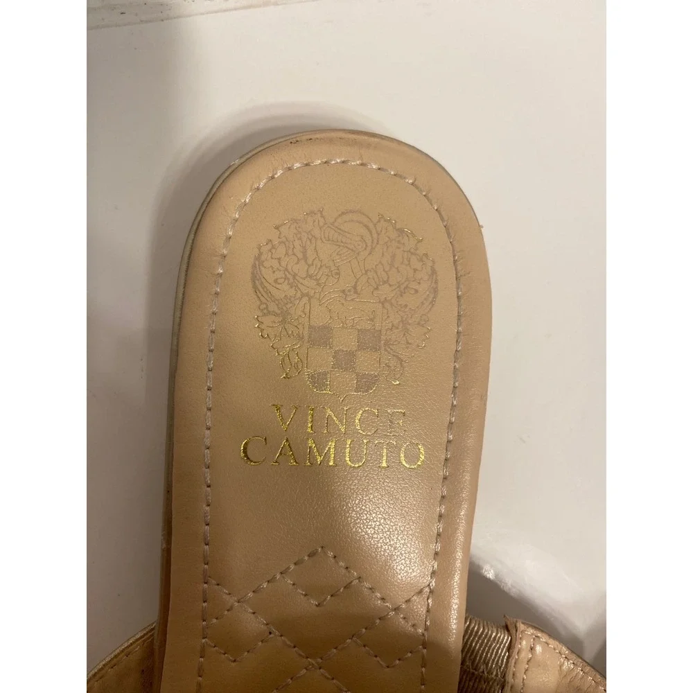 Vince Camuto Size 9 M BRAIDA Oyster Metallic Gold Bushun Leather Thong Sandals